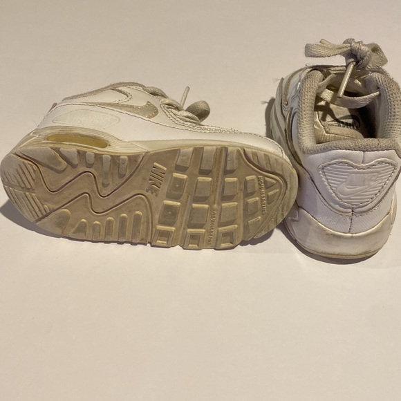 NIKE Air Max 90 Running Shoes - Triple White - Toddler Size 6C - Picture 2 of 7